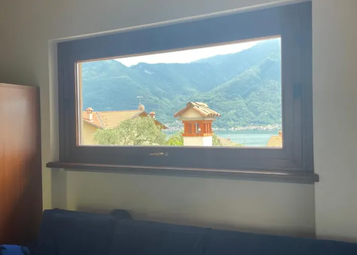 Family House * Ossuccio